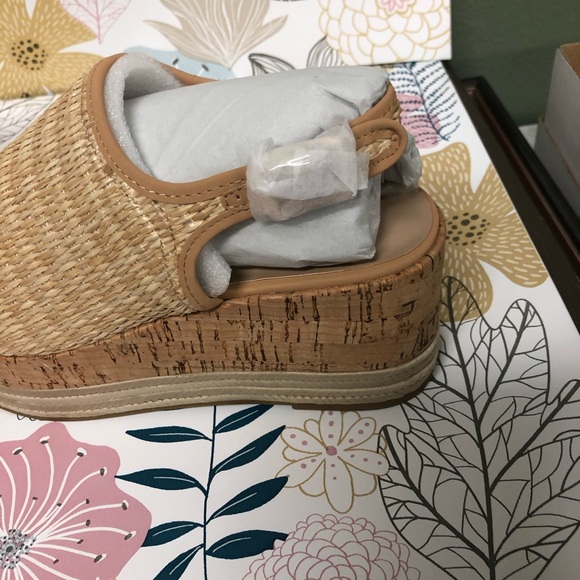 Boho Wedge - Picture 2 of 3